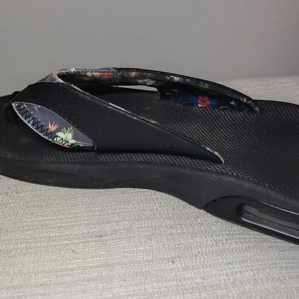 Vintage Reef Men's Fanning Thong Flip Flop Bottle Opener Sandals Floral 12?‎ 04
